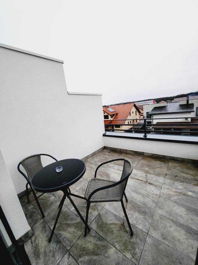 Armina'S Residence Dumbravita  ภายนอก รูปภาพ