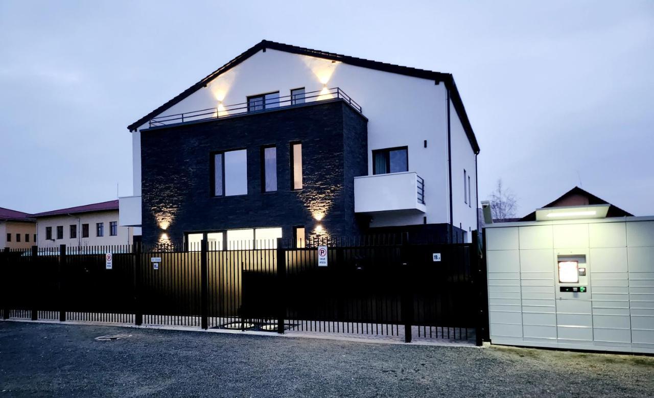 Armina'S Residence Dumbravita  ภายนอก รูปภาพ